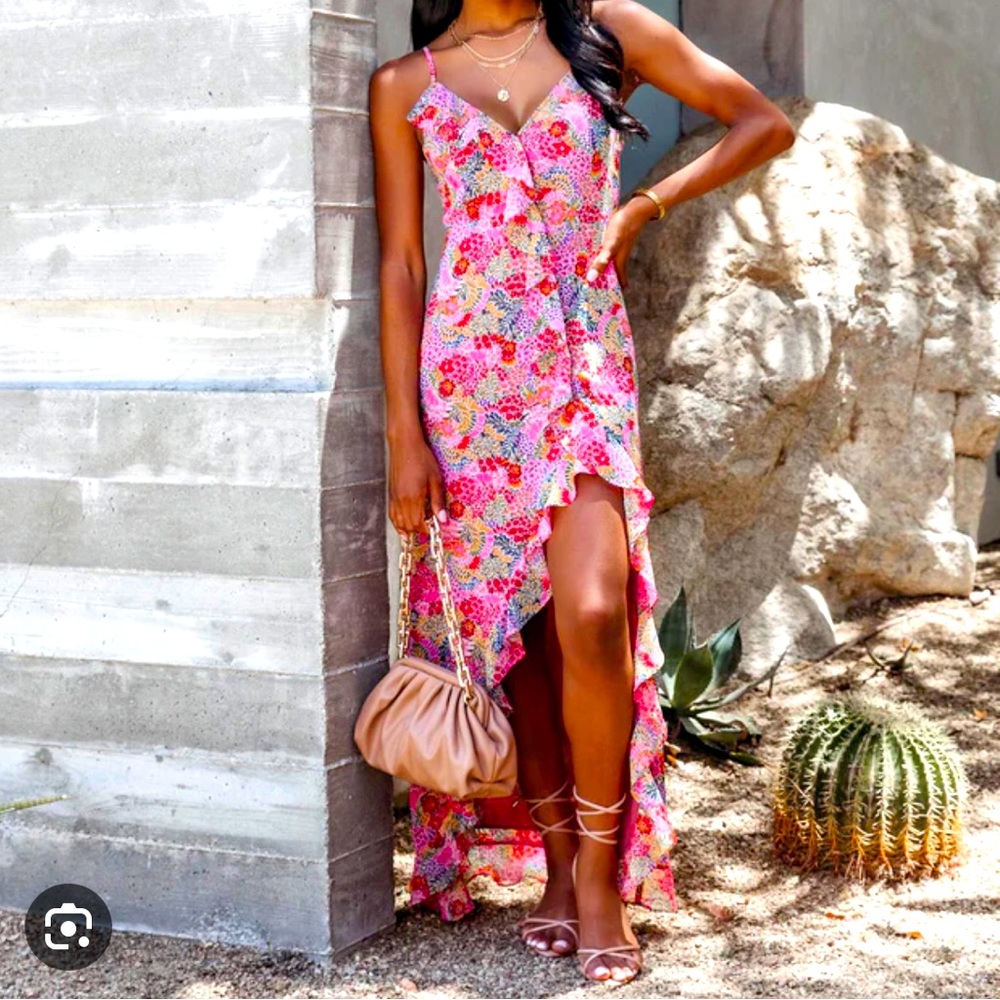 Never-worn gorgeous & girly Sunita Ruffle Maxi Floral  Dress!